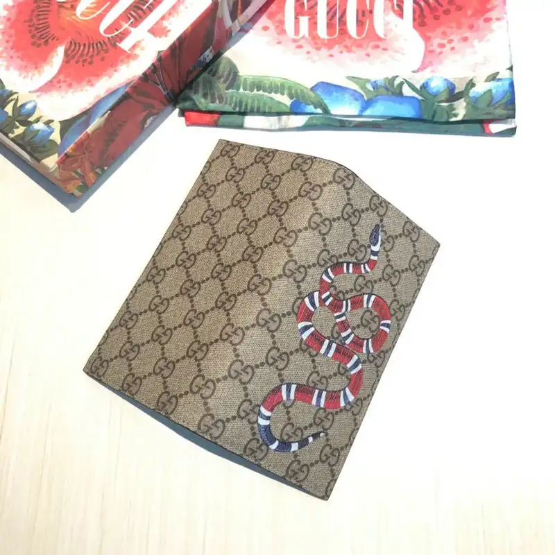 G*u*i bags 20guc0070