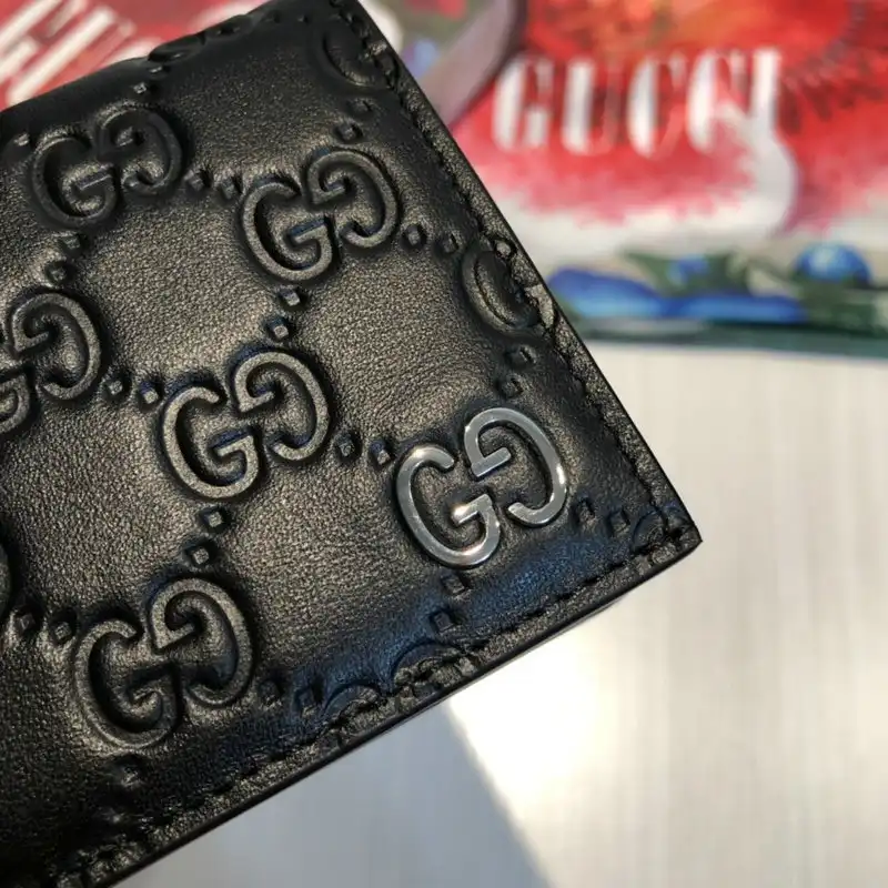 G*u*i bags 20guc0121