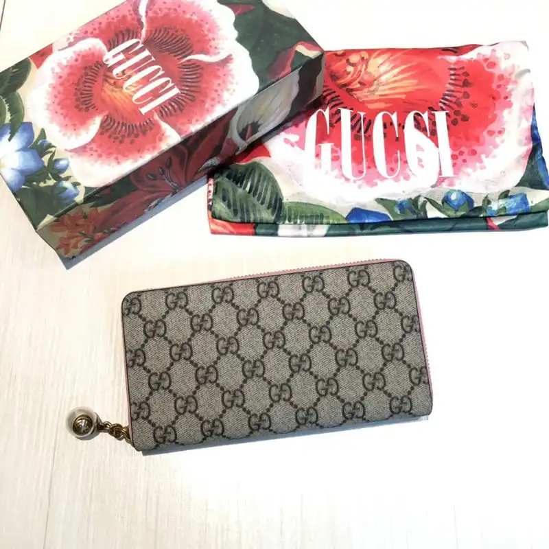 G*u*i bags 20guc0211