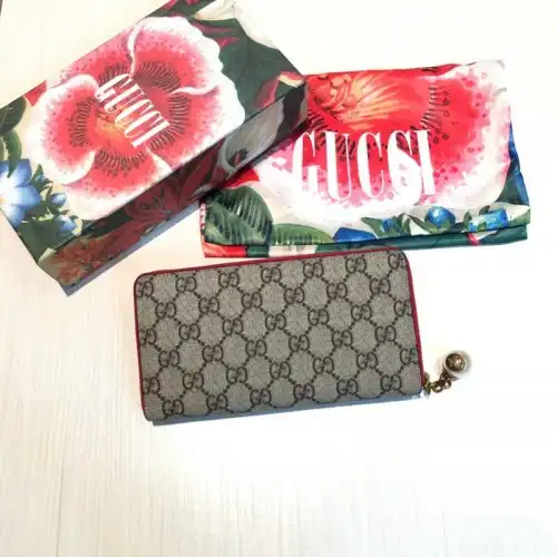 G*u*i bags 20guc0212