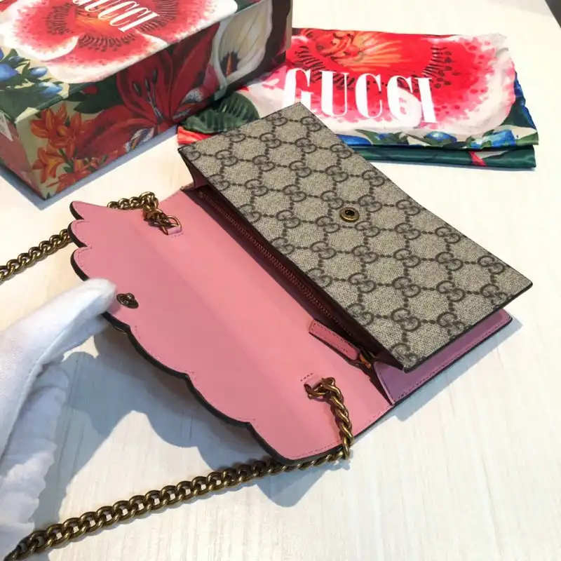 G*u*i bags 20guc0214