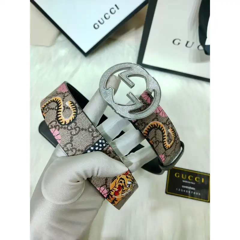 G*u*i s belt 20xia0039