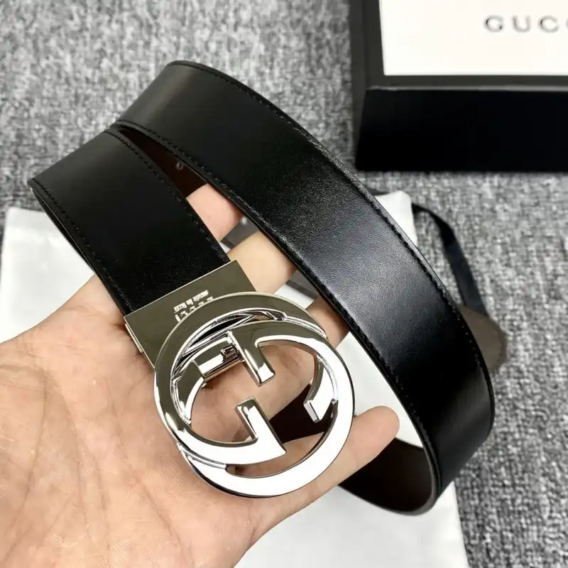 G*u*i s belt 20xia0052
