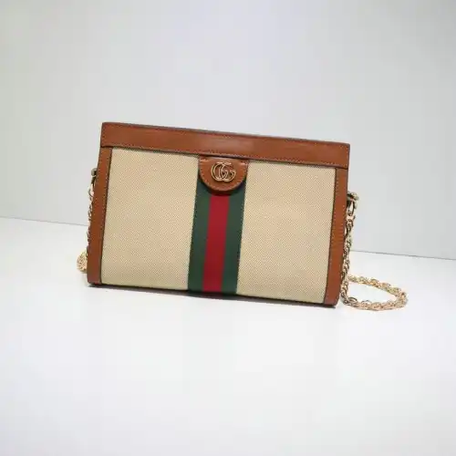 G*u*i bags 204b570079
