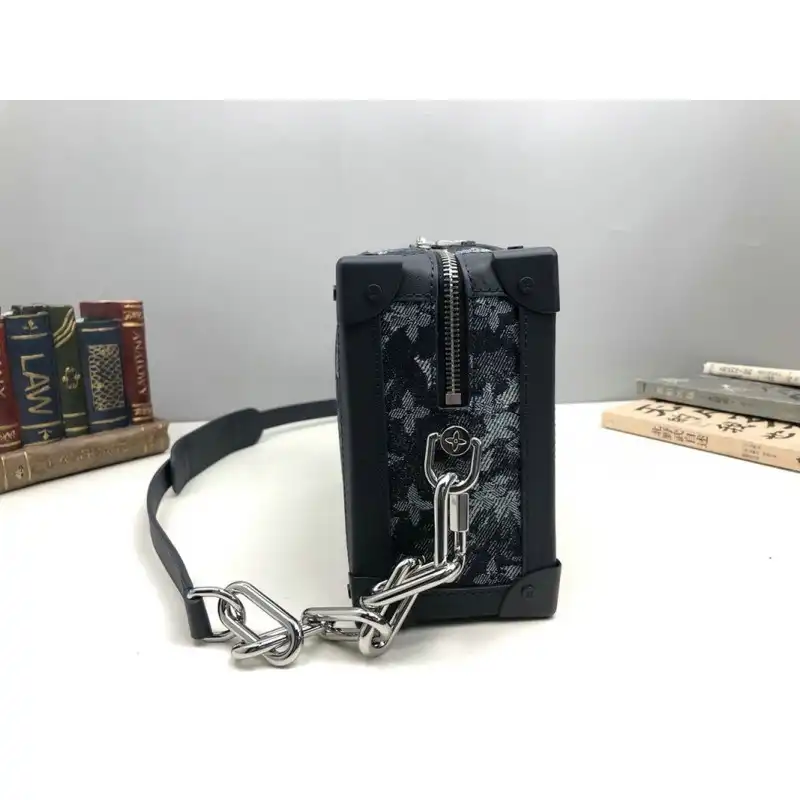 LV Bags 2101SH0010