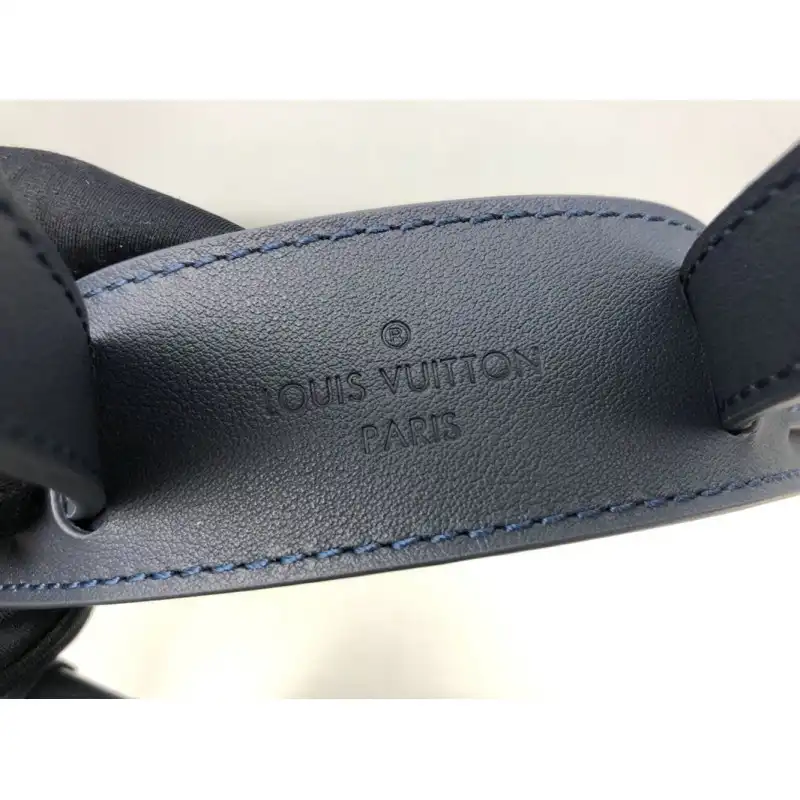 LV Bags 2101SH0010