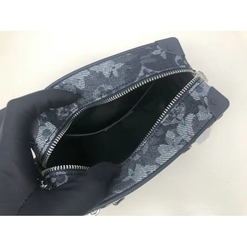 LV Bags 2101SH0012
