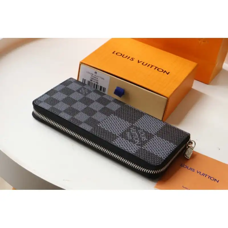 LV Bags 2102SH0001