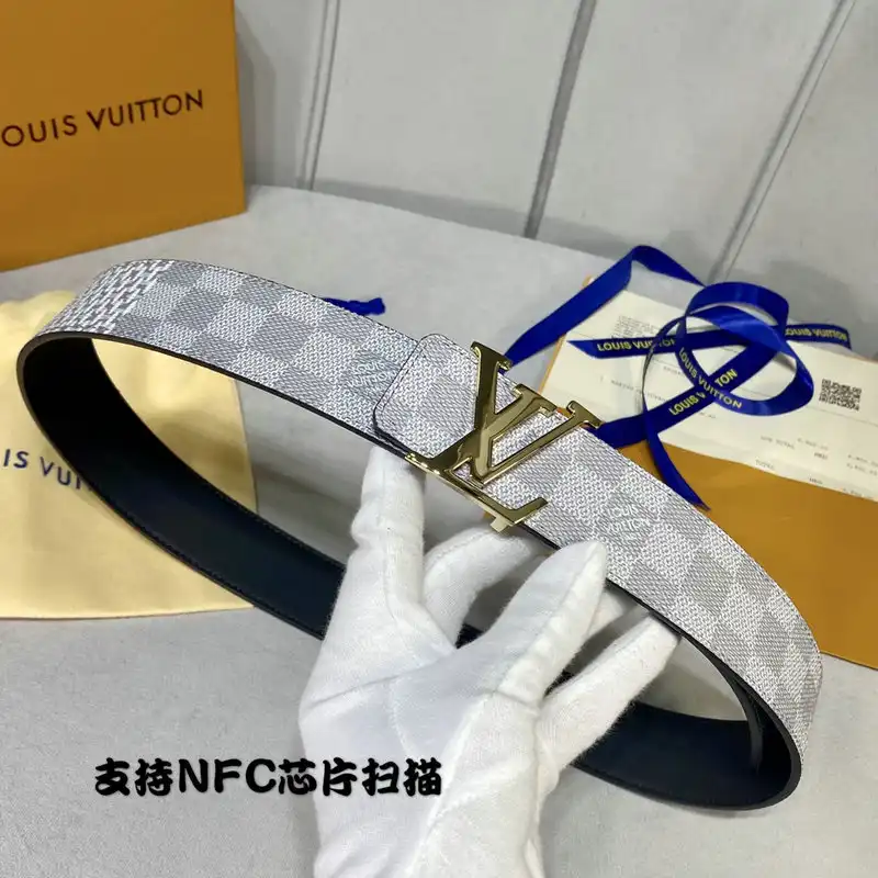 LV Belts 2102SH0038