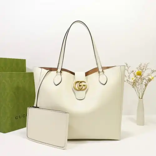 G*u*i bags 2106dj0036