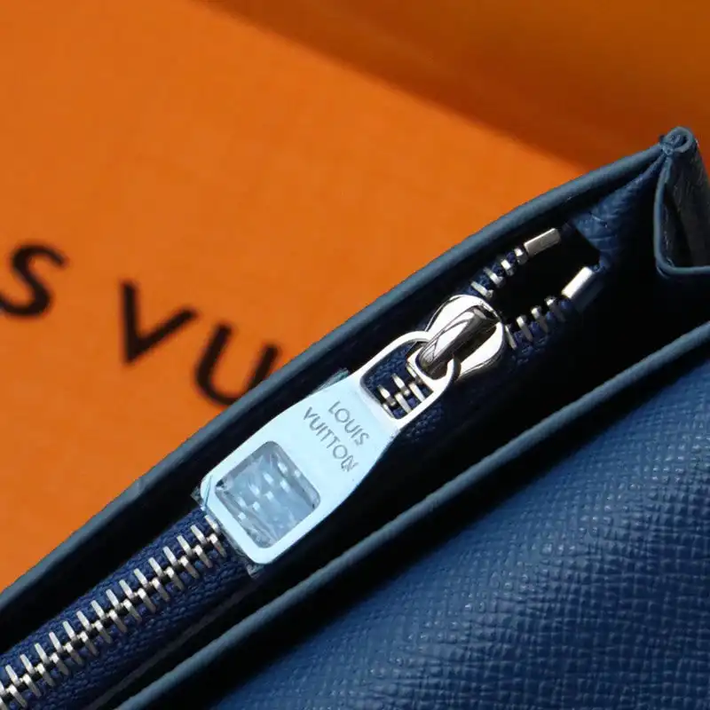 LV Bags 2106DJ0124
