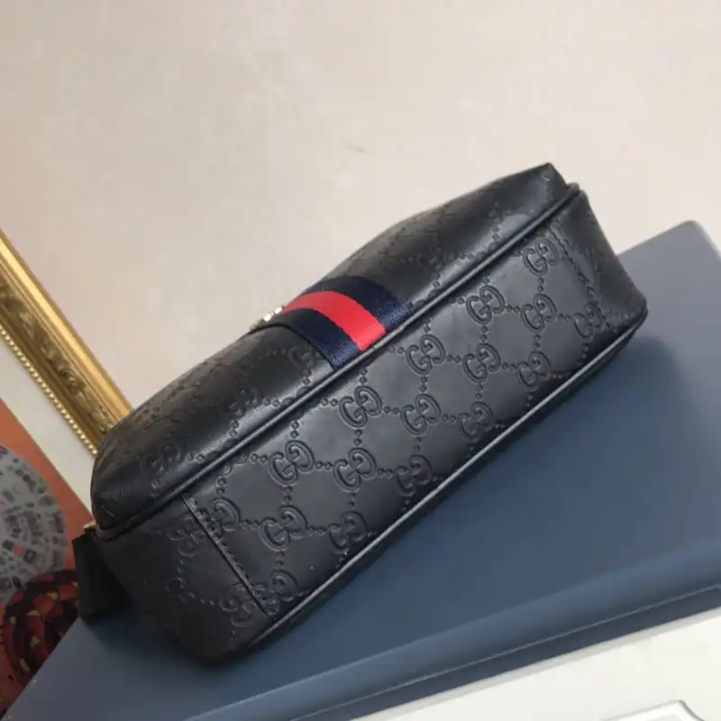 G*u*i bags 2107ya0030