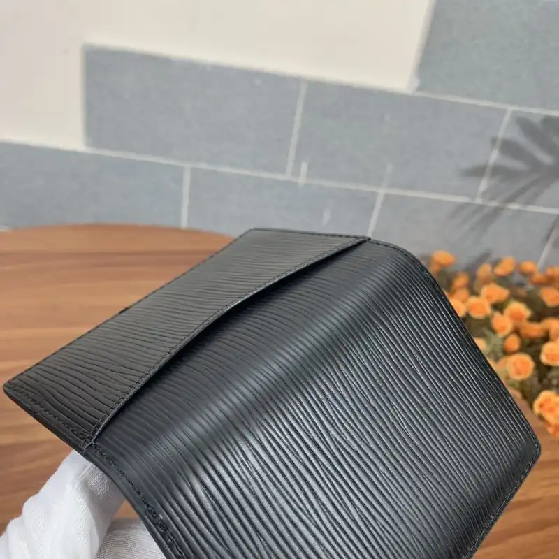 LV Bags 2107YA0048