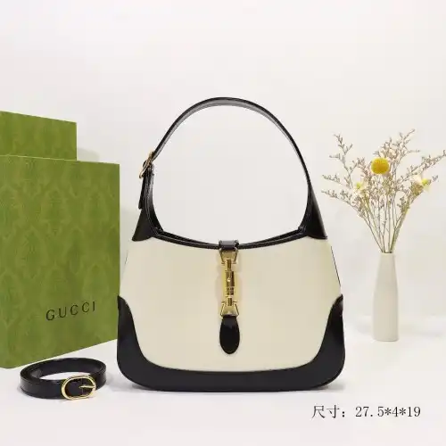 G*u*i bags 2107ya0122