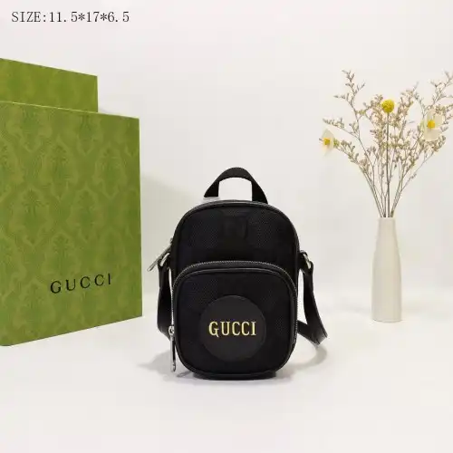 G*u*i s bags 2108dj0022