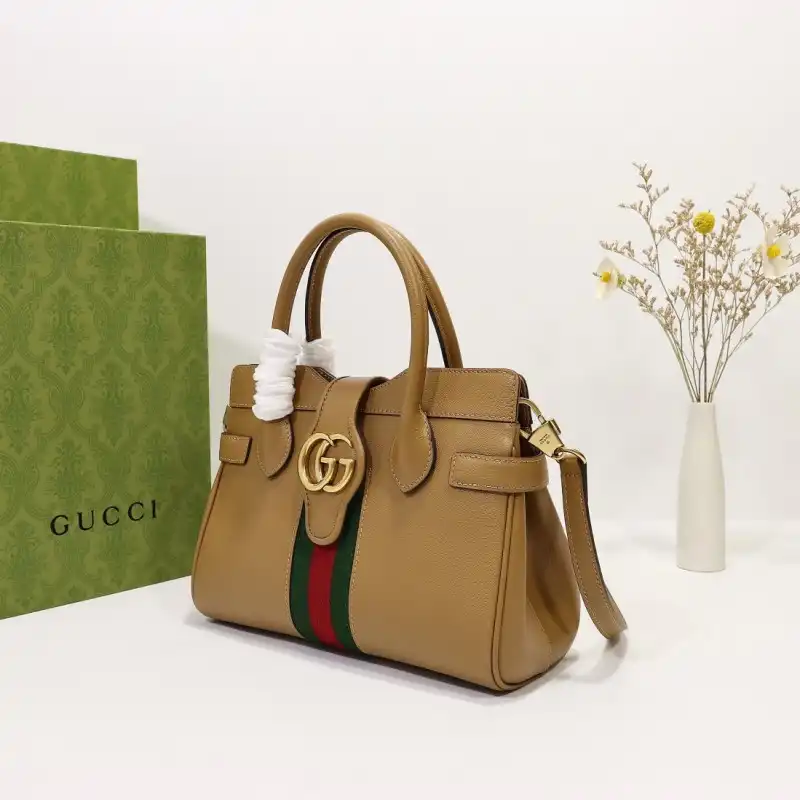 G*u*i s bags 2108dj0032