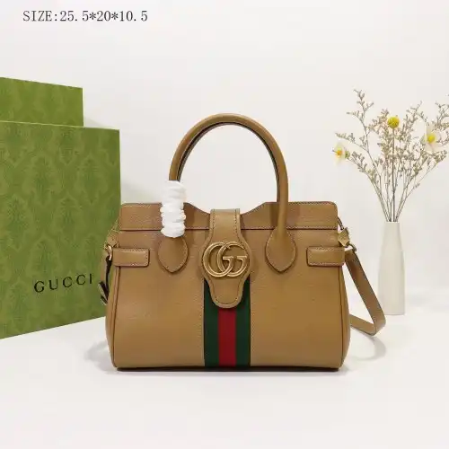 G*u*i s bags 2108dj0032
