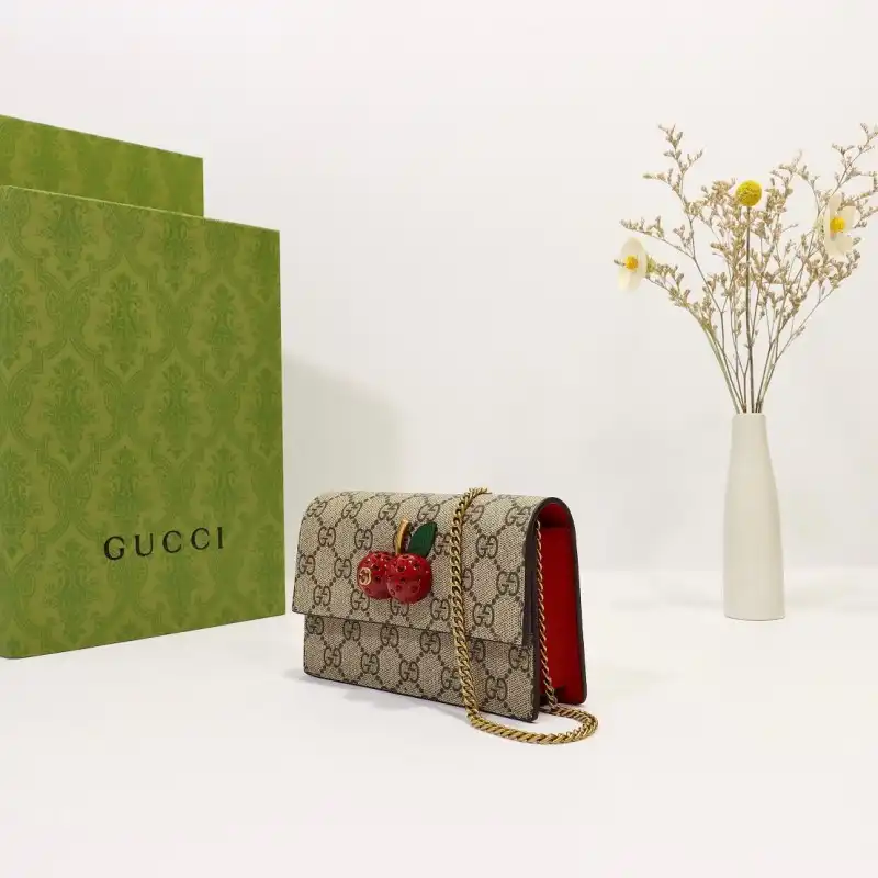 G*u*i s bags 2108dj0071