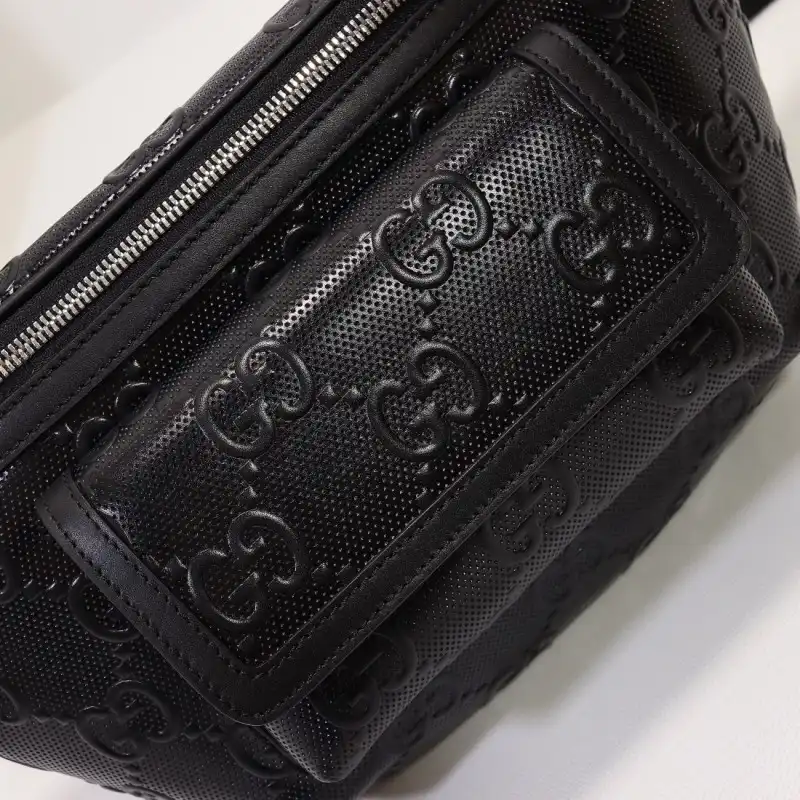 G*u*i s bags 2108dj0092