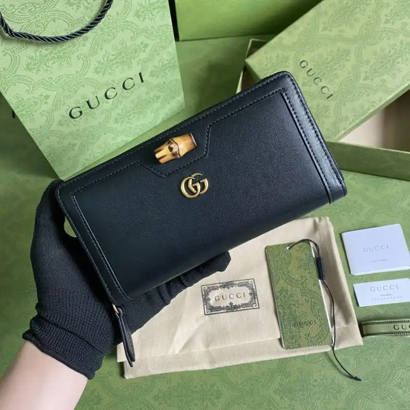 G*u*i s bags 2108ya0061