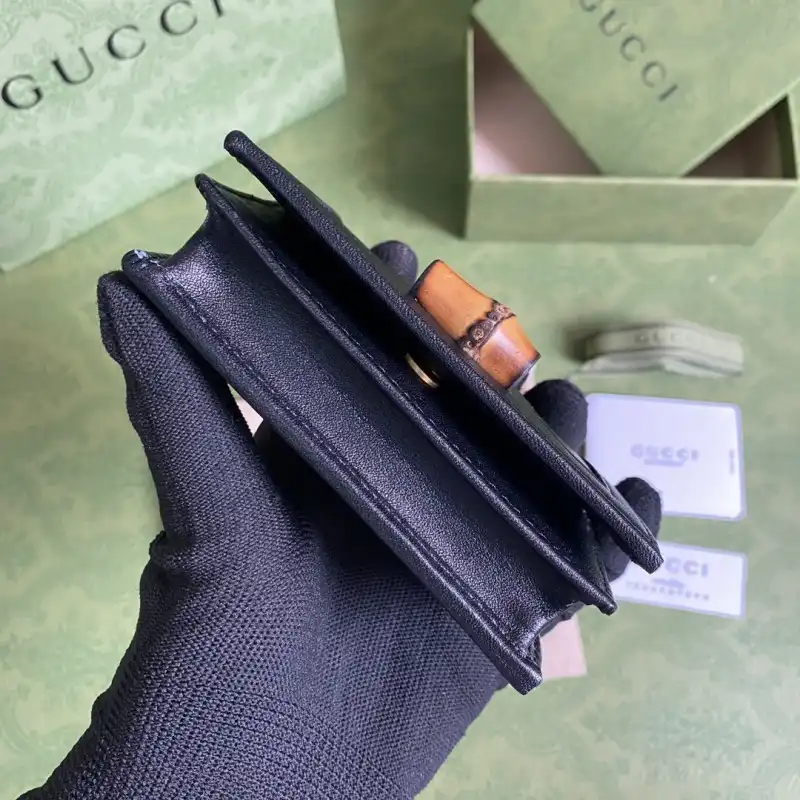 G*u*i s bags 2108ya0067