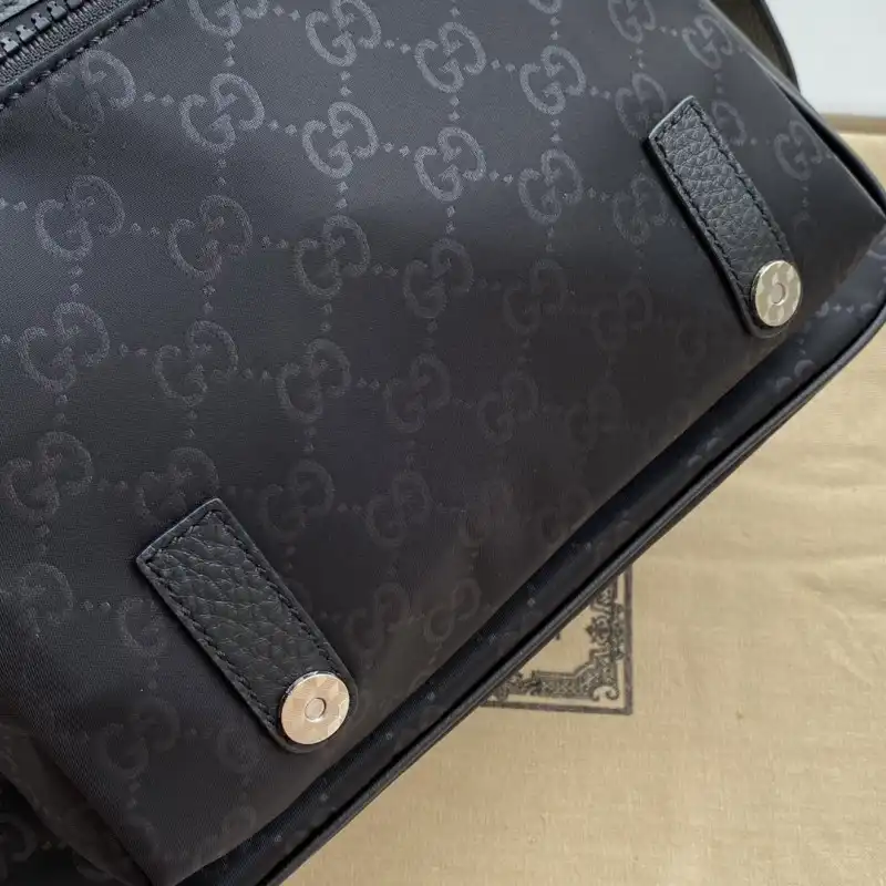 G*u*i s bags 2108ya0089