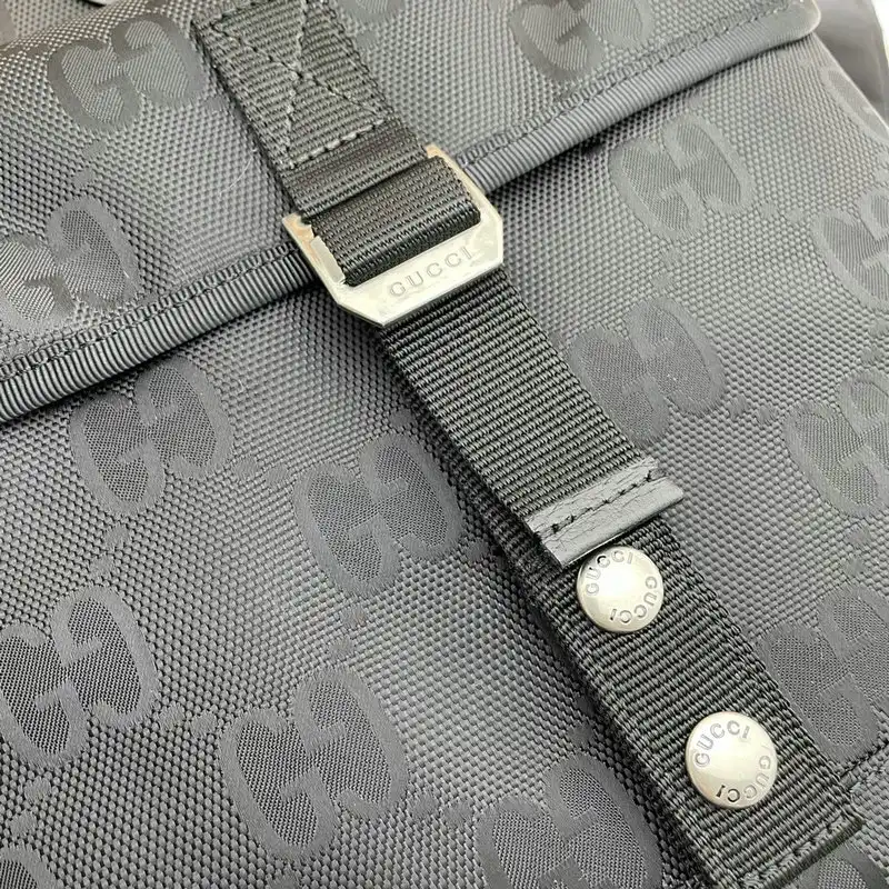G*u*i bag 2109ya0204