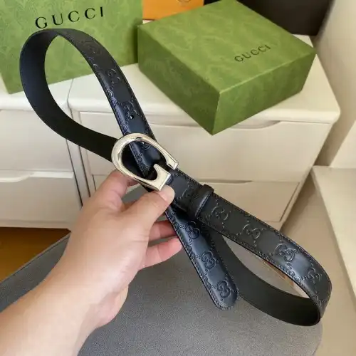 G*u*i belts 2111xa0024