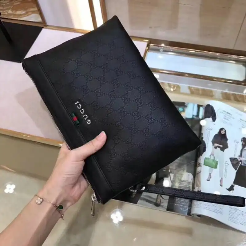 G*u*i bags 2111yz0008