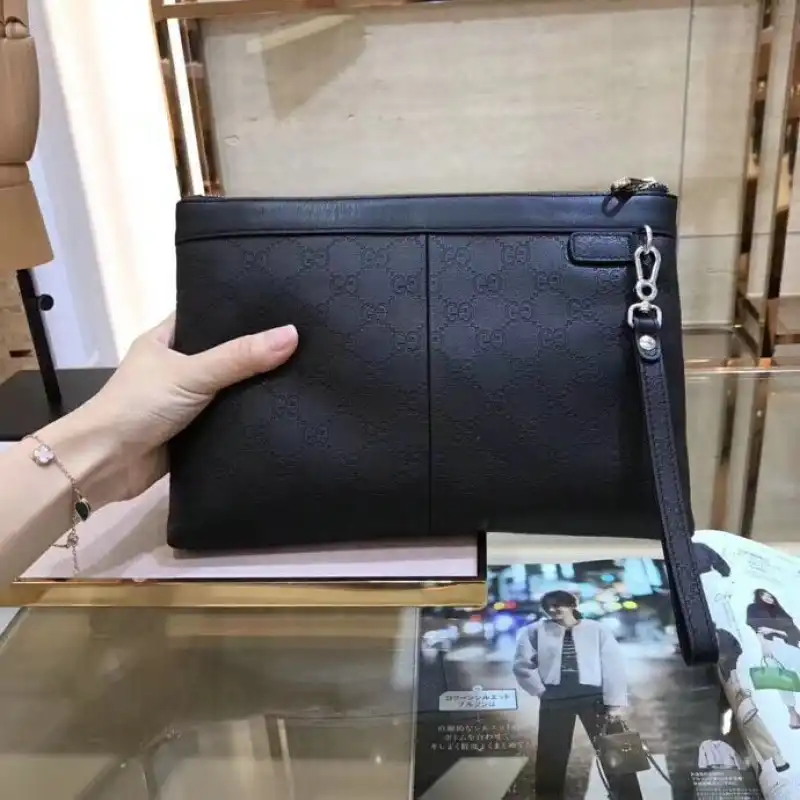 G*u*i bags 2111yz0008
