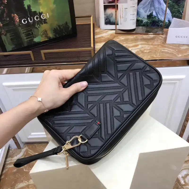 G*u*i bags 2111yz0009