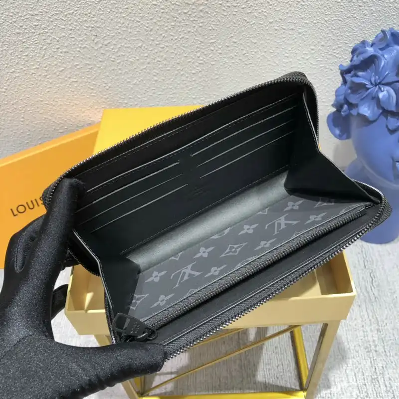 LV Bags 2111YZ0035