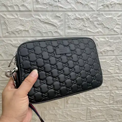 G*u*i bags 2111yz0044