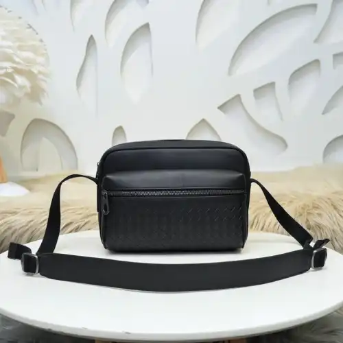 b0tte*a Ven*ta bags 2111yz0084
