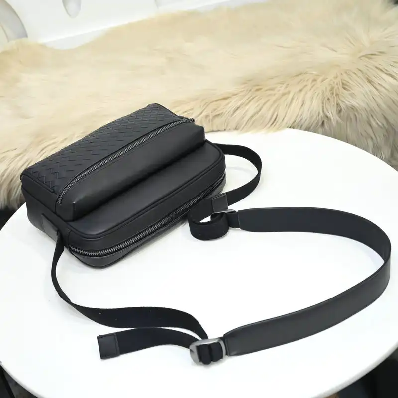 b0tte*a Ven*ta bags 2111yz0084