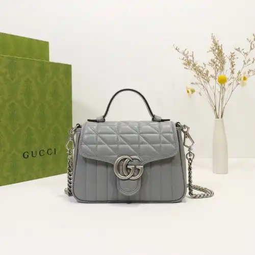 G*u*i bag 2112dj0003