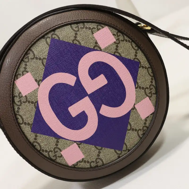 G*u*i bag 2112dj0045