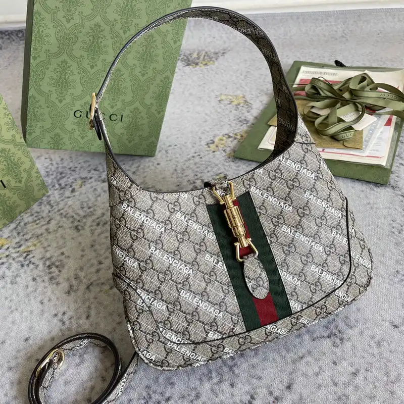 G*u*i bags 2112dj0104