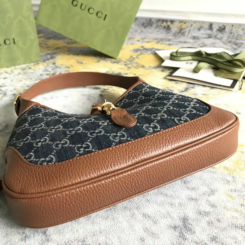 G*u*i bags 2112dj0112