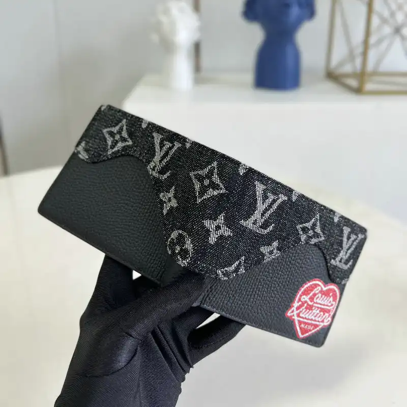 LV Bag 2112FY0007
