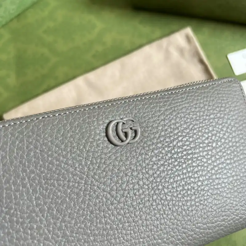 G*u*i bag 2112ya0005