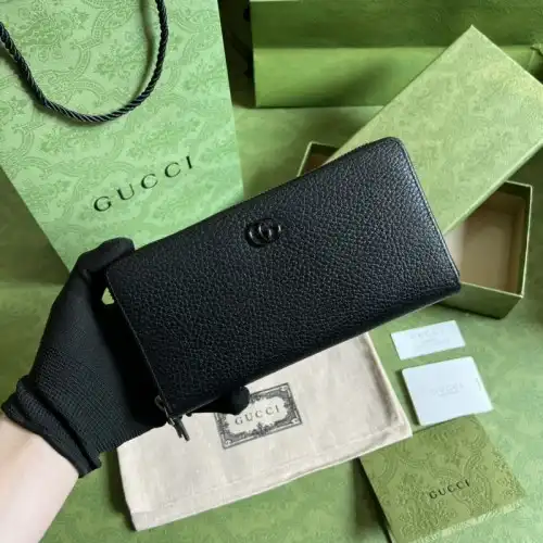 G*u*i bag 2112ya0006