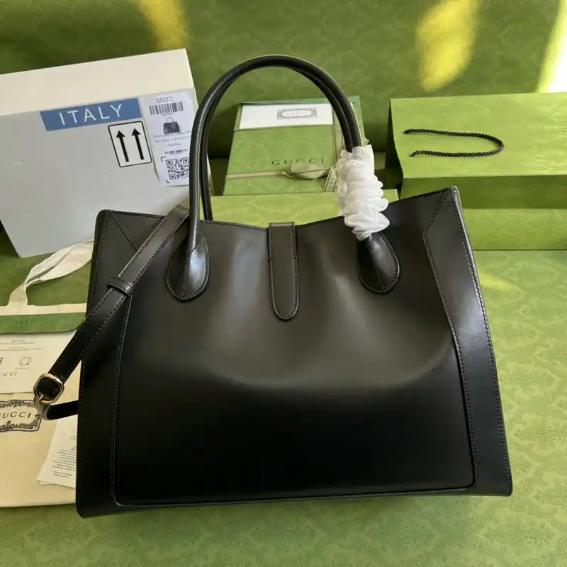 G*u*i bag 2112ya0049