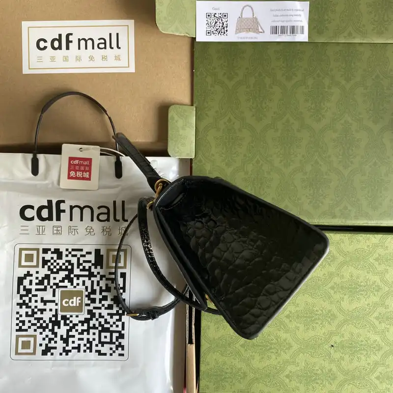 G*u*i bag 2112ya0068