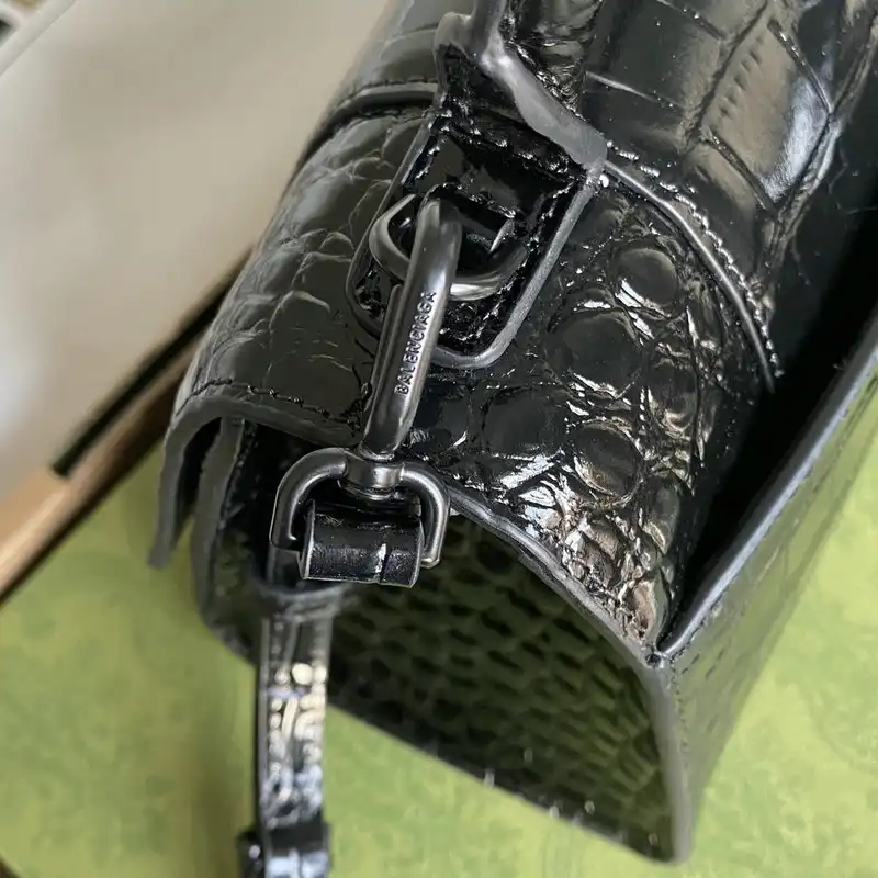 G*u*i bag 2112ya0069