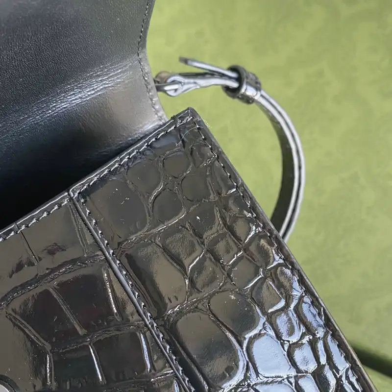 G*u*i bag 2112ya0070