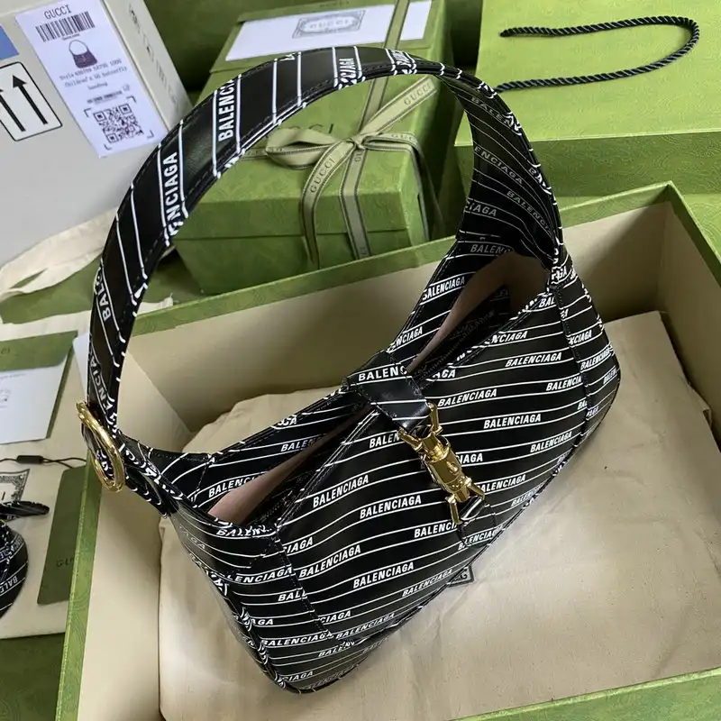 G*u*i bag 2112ya0072