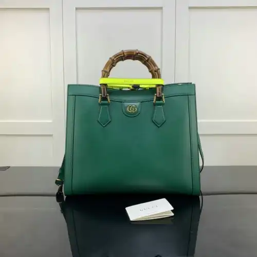 G*u*i bag 2112ya0105