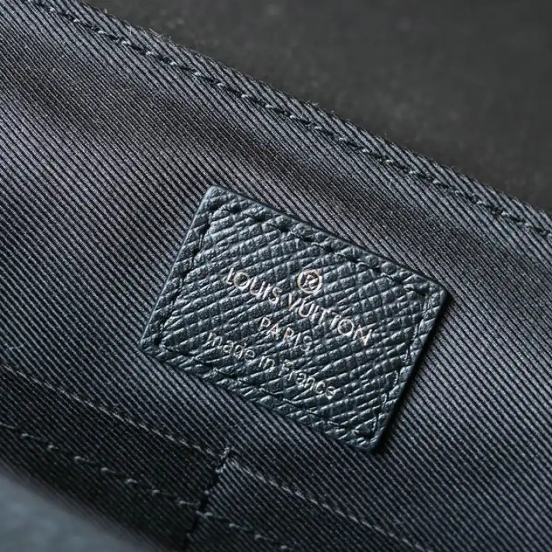 LV Bag 2112YZ0161
