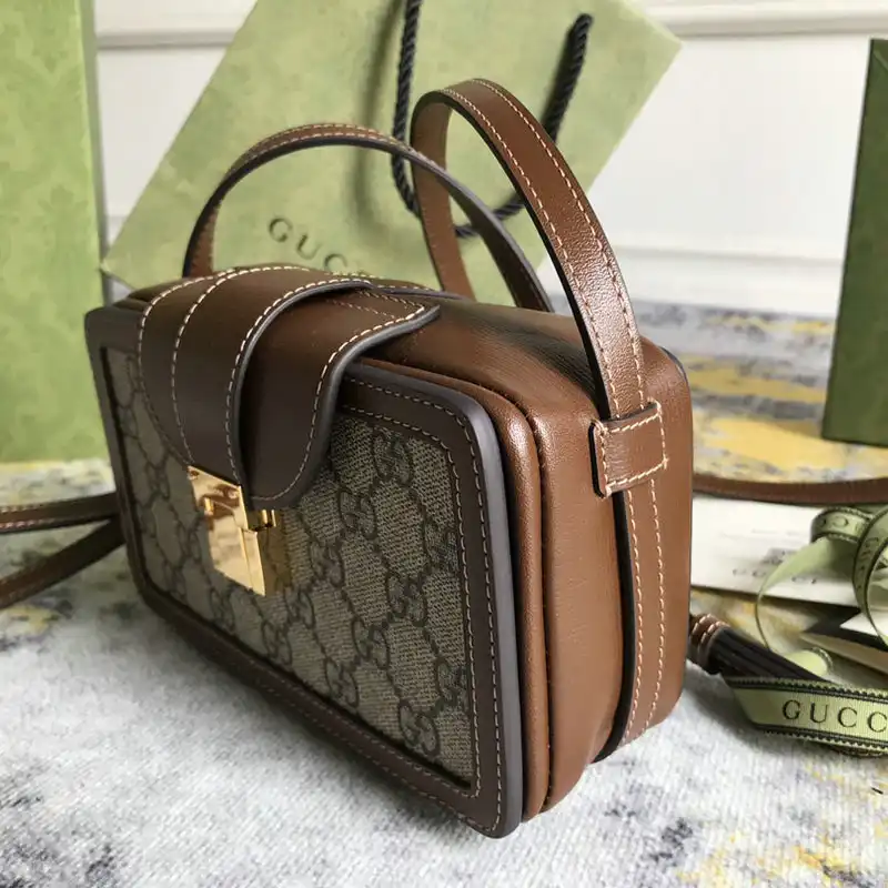 G*u*i bag 2201dj0011